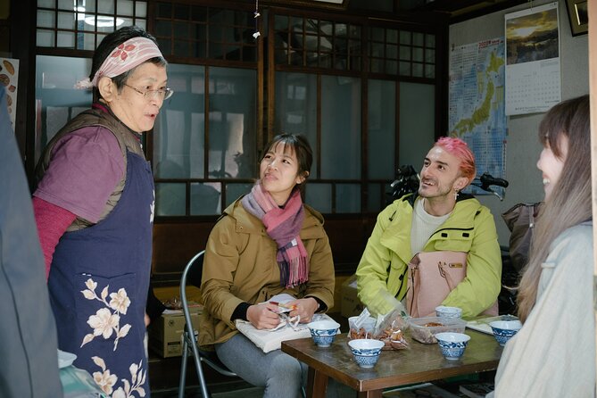 3 Hour Vegan Walking Tour with Lunch - Key highlights you’ll feel on the ground