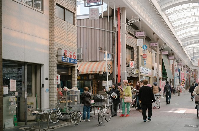 3 Hour Vegan Walking Tour with Lunch - The food walk rhythm: how the tastings keep your pace sane