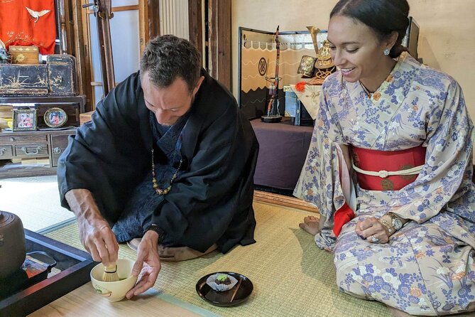 A Unique Antique Kimono and Tea ceremony Experience in English - Toku’s English Tea Etiquette Lesson: Where the Ceremony Gets Practical