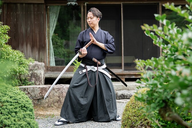 Ancient Katana Training in Kyoto with Local Students - Where to meet at 6:30 pm in Honmachi, Higashiyama