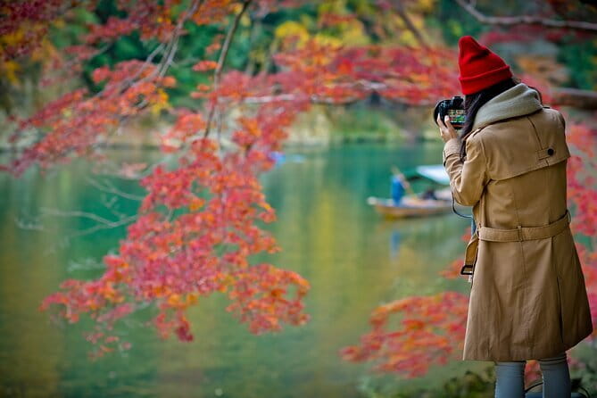 Arashiyama Walking Tour with Optional Sagano Romantic Train Ride - Why Arashiyama feels easier with a guided loop