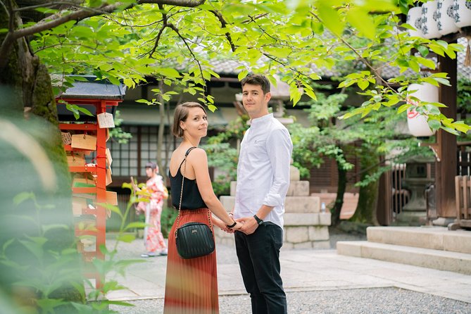 Beautiful Photography Tour in Kyoto - Kyoto Photo Session in a Tiny Group: What to Expect in 90 Minutes