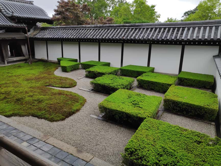Craig's Kyoto Private Luxury Alphard Tour / The Early Riser - Comfort and pace: what a private van fixes in Kyoto