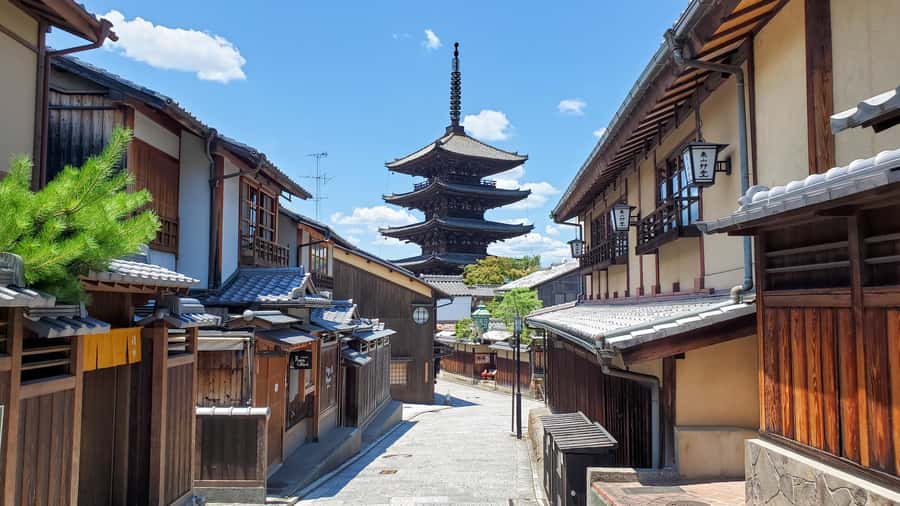 Customized Private Tour with a Local Guide - Why This Private Kyoto Tour Feels Worth It