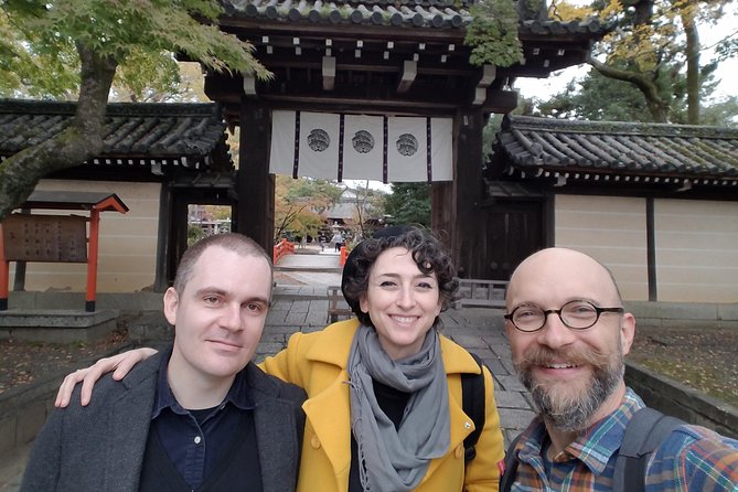 Dark Kyoto Tour - Stop 1: Yasaka Shrine and the Plague-Warding Story