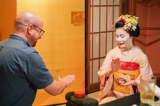 Dinner with Maiko in a Traditional Kyoto Style Restaurant Tour - Dinner at the teahouse-style restaurant: what the meal really feels like