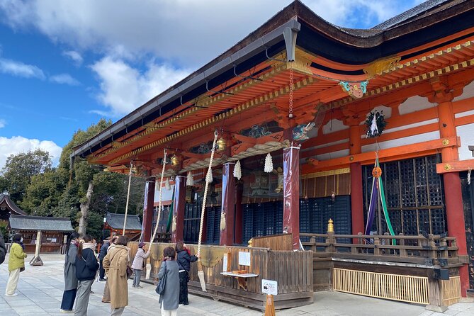 Discover the Secrets of Fushimi Inari and Gion with a Local Guide - Why this Gion-to-Fushimi Inari route works in 4 hours