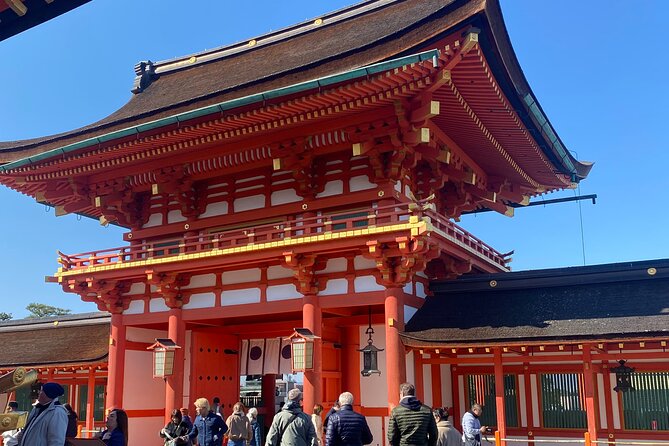 Discover the Secrets of Fushimi Inari and Gion with a Local Guide - Gion: where Kyoto’s traditions live on the street level