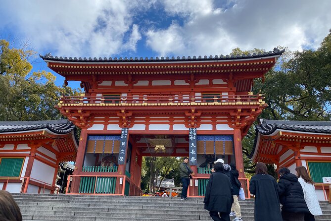 Discover the Secrets of Fushimi Inari and Gion with a Local Guide - Yasaka Pagoda (Hokan-ji): five stories that frame the Higashiyama look