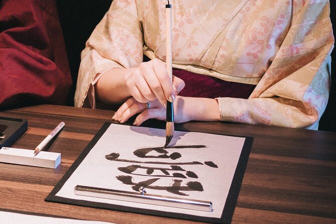 Elegant Tea Ceremony While Wearing Kimono Experience in Kyoto - Nishiki Orizuruya and the kimono moment near Nishiki Market