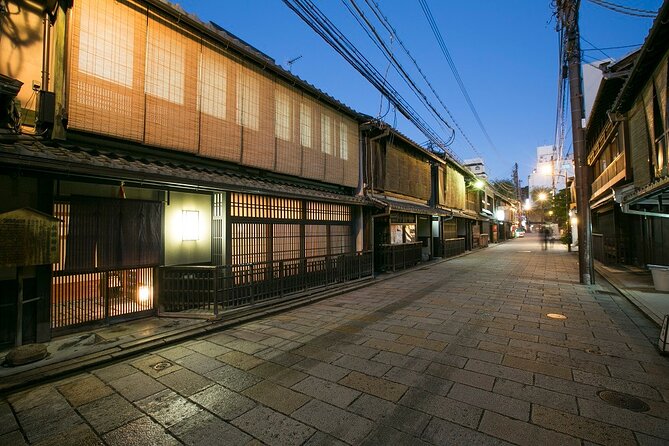Experience Japan's Traditional Culture Night Tour in Kyoto - Zen-Style Vegetarian Dinner: What You’ll Eat (and Dietary Notes)