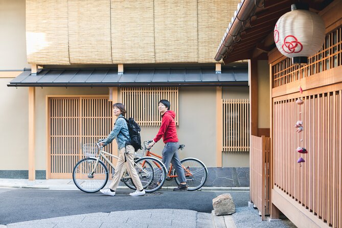 Explore Hidden Alleyway with a Local Expert (Afternoon Tour) - Miyagawacho Kaburenjo: wooden houses and a quieter Geisha district feel
