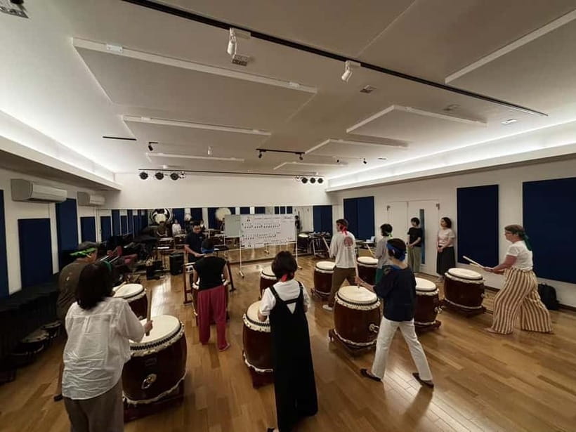 From Kyoto: Japanese Drum Taiko Workshop in Osaka - Learning the Drumming Basics with Friendly Instruction