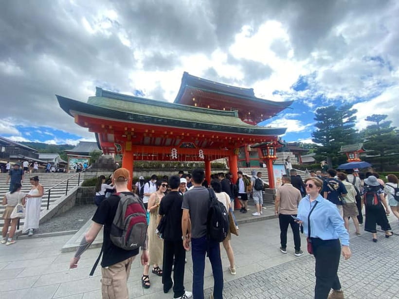 From Kyoto: Nara, Osaka & Kobe Day Trip – 3 Cities in 1 Day - Osaka Castle: Iconic views, moat-area calm, and a 1-hour window