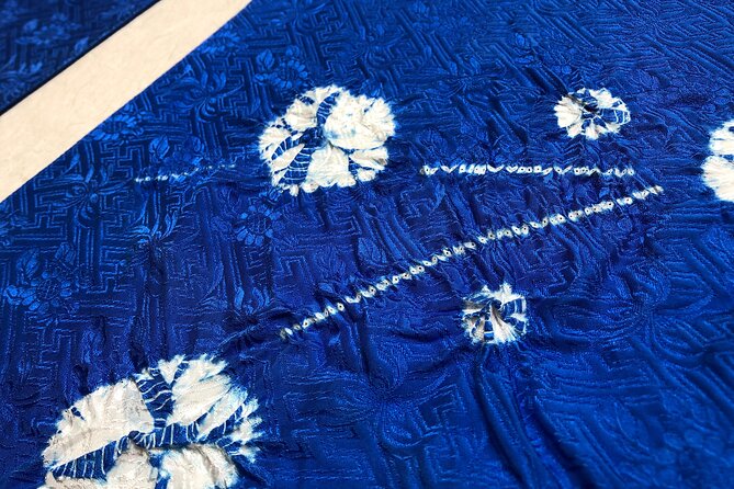 Fukusa Shibori Class - The 60–90 minute class flow: wrapping, stitching, dyeing