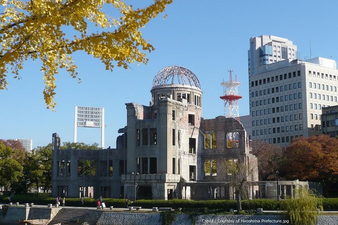 Full Day Hiroshima and Miyajima Bus Tour - Getting Your Bearings in Hiroshima (Castle by Bus Window)