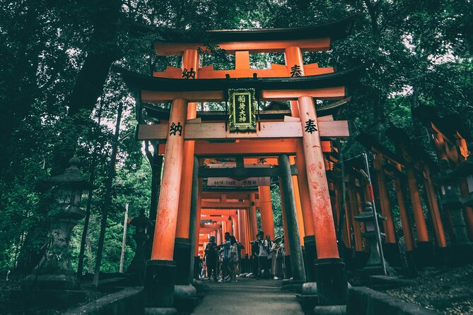 Fushimi Inari - Arashiyama: Torii Gates, Bamboo, Monkeys & Secret - Why This Tour Feels Easier: Guide Flow, Photo Help, and Question Time