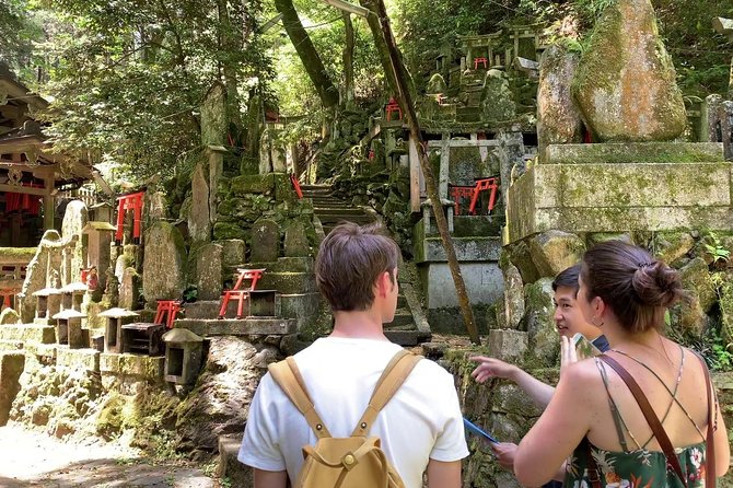 Fushimi Inari Hidden Hiking Tour (Private Option Available) - The small Inari shrine stop: why side places beat main stops
