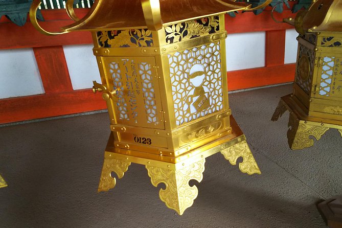 Fushimi Inari & Nara Highlights Walking Tour - Todai-ji’s giant wooden presence (and the cleansing ritual)