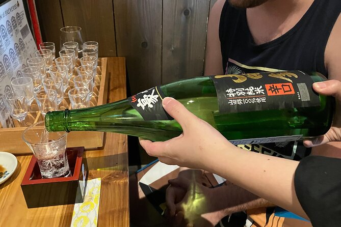 Fushimi Kyoto Walking Tour with Sake Tasting and Canal Boat Ride - Meeting point at Chushojima Station and how the pacing stays easy
