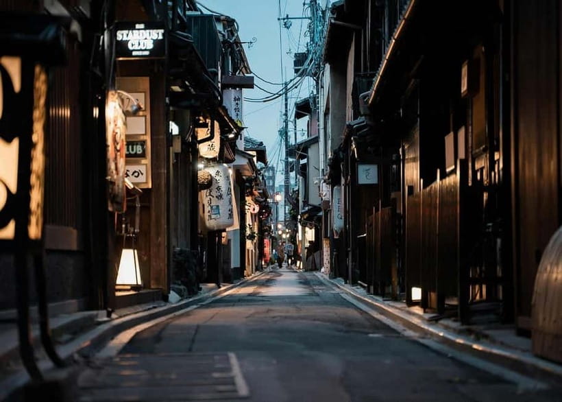 Geisha at Dusk: A Stroll Through Old Kyoto - Practical Tips So Your Evening Goes Smooth