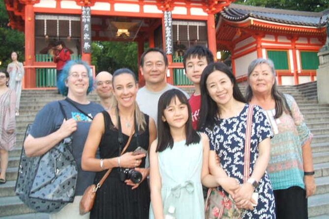 Gion and Fushimi Inari Shrine Kyoto Highlights with Government-Licensed Guide - Gion’s Streets, Pontocho, and Miyagawacho: Where the City Looks Like It Should