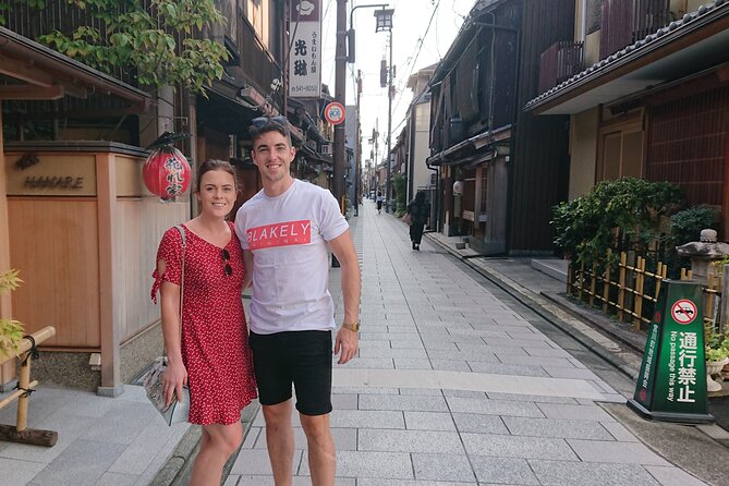 Gion and Fushimi Inari Shrine Kyoto Highlights with Government-Licensed Guide - Yasaka Shrine and Tatsumi Daimyojin: Small Stops That Add Context