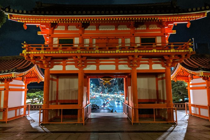 Gion Night Walking Tour - Yasaka Shrine Lantern Light: Shinto Context and a Quick Pause