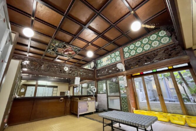 Guide tour of Japanese bathing culture at Funaoka Onsen - Sarasa Nishijin: start where the story began