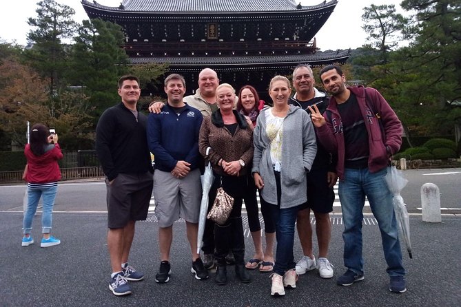 Guided Gion Tour: Explore Kyoto’s Historic Geisha District - The 2-hour route: from Gion streets to Hanamikoji