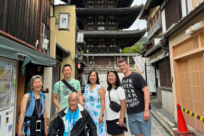 Half-Day Private Walking Tour in Kyoto - Yasaka Shrine at the Right Moment: How to Pray Properly