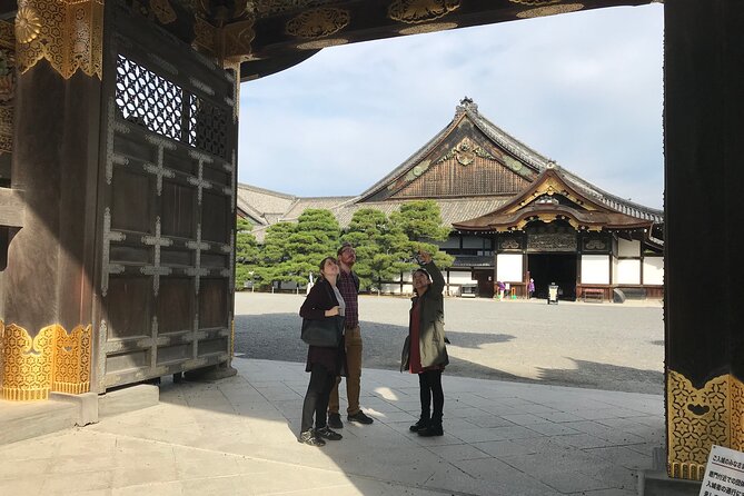 Half-Day Private Walking Tour in Kyoto - Pontocho Street Walk and Nishiki Market: Food Time with a Guide