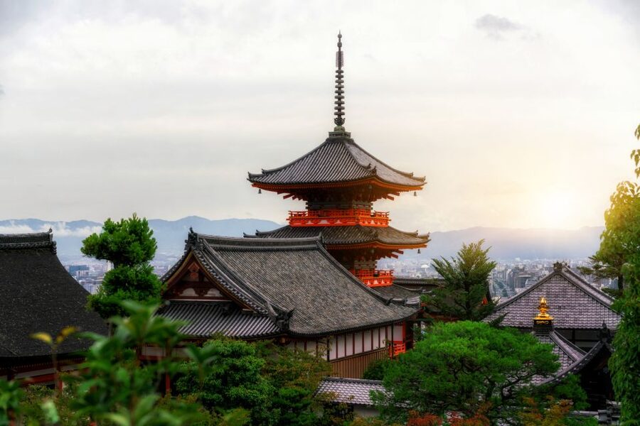 Higashiyama | Kyoto: Sakura Season Private Rickshaw Tour - Kiyomizu-Dera in the 120-Minute Option: Worth It if Blossoms Are Your Goal