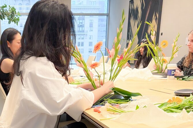 Ikebana Floral Design Workshop in Kyoto - The included touches: tea, a sweet, and photos that won’t look awkward