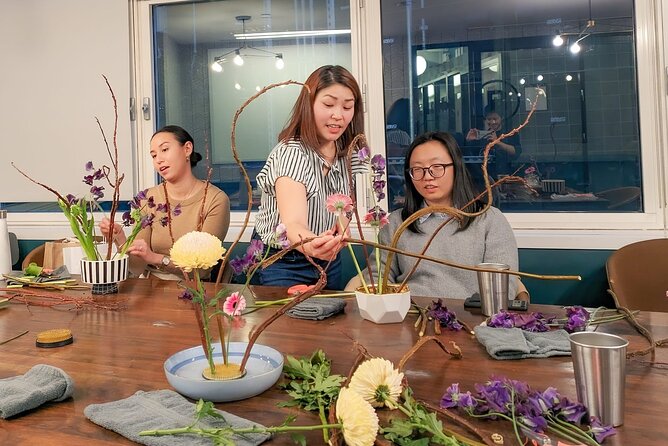 Ikebana Floral Design Workshop in Kyoto - Meeting point, getting there, and the one real physical hurdle