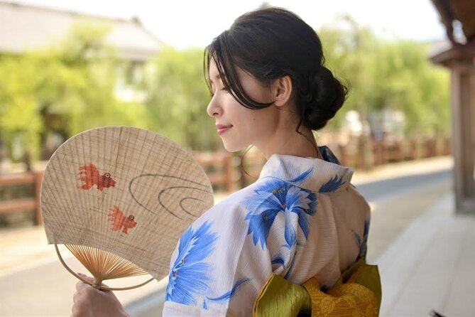 Kimono Rental,Kimono Experience in Gion Kyoto - From check-in to your first fitting: how the shop flow works