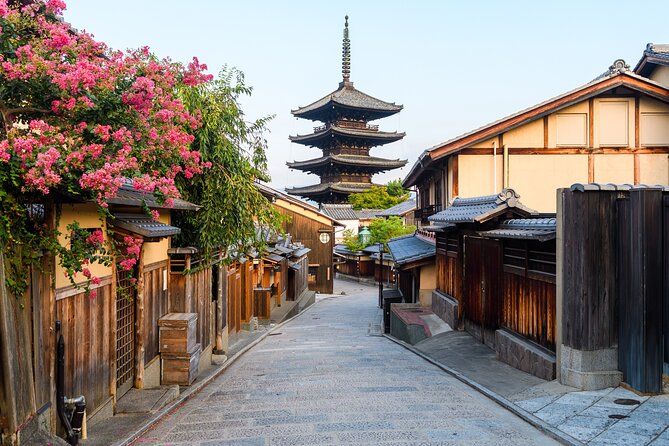 Kiyomizu Temple and Backstreets of Gion, Half Day Group Tour - A quiet reset: the Japanese garden near Kiyomizu-dera