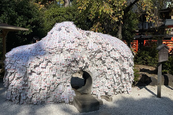 Kiyomizu Temple and Backstreets of Gion, Half Day Group Tour - Yasaka Pagoda and the surrounding landmarks you can actually place
