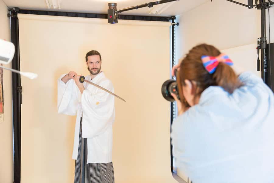Kyoto: 2-Hour Maiko Makeover and Photo Studio Shoot - Men’s Costume Add-Ons: What If You’re Not Wearing a Maiko Outfit?