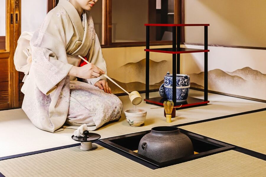 Kyoto: 45-Minute Tea Ceremony Lesson Experience - Watch, Then Make Matcha the Ceremonial Way