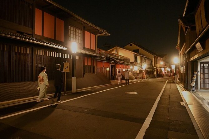 Kyoto 5-Star Geisha Night Walk: Small-Group Authentic Experience - Hanamikoji Street and Geisha Training Stops