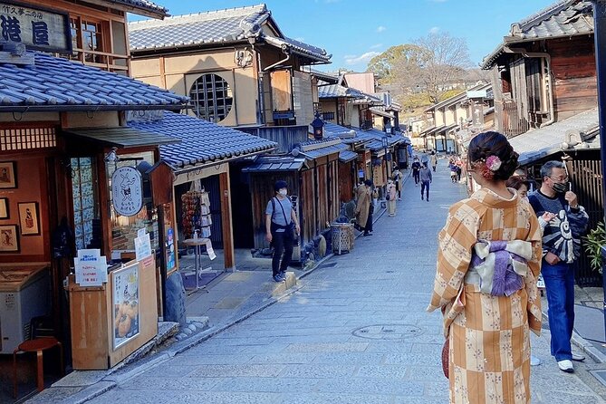 Kyoto 6h Private Tour Fushimi Inari, Kiyomizu, Gion & Hidden Gems - Sannenzaka and Ninenzaka: Walking Streets for Souvenir Browsing
