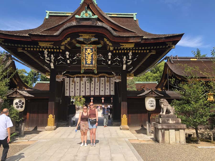 Kyoto Arashiyama Bamboo forest & Golden Pavilion E-Bike Tour - Kinkaku-ji (Golden Pavilion): the pond reflection moment you actually plan for