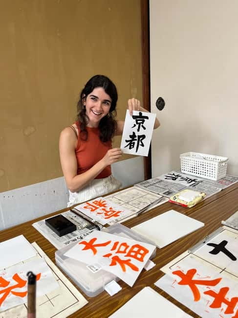 Kyoto: Calligraphy class at Buddhist temple in city center - Teacher coaching and translation support: why the pace feels doable