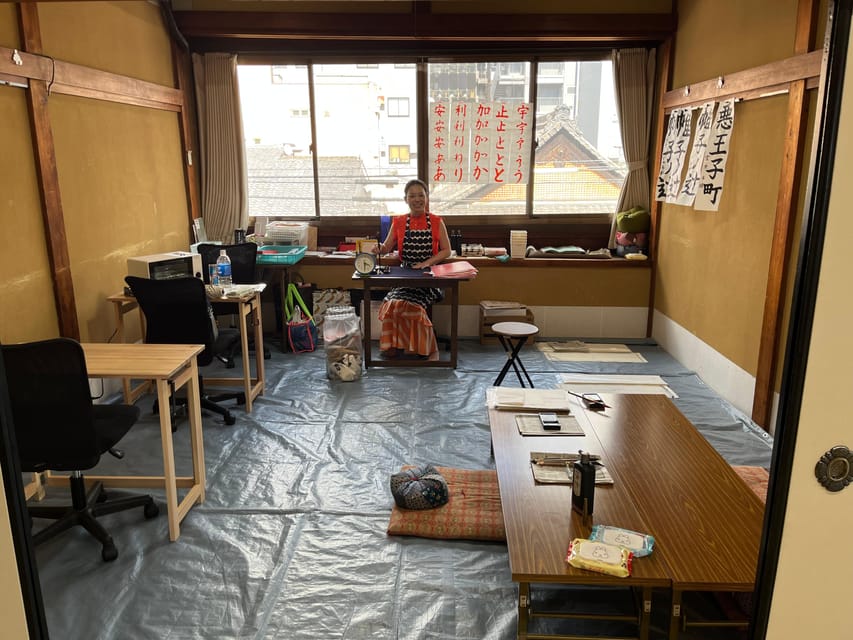 Kyoto: Calligraphy class at Buddhist temple in city center - Temple etiquette during the workshop: quiet rules that matter