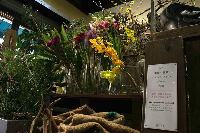 Kyoto Cultural IKEBANA Experience@SEKKA FLOWERS - Meet the instructors: friendly guidance without pressure