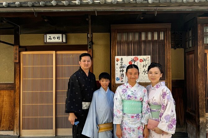 Kyoto Custom Private Car Tour with Local Guide - Why a private car makes Kyoto feel smaller