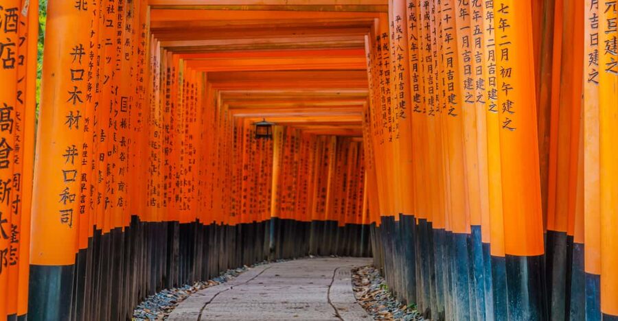 Kyoto: Discover Fushimi Inari, Kiyomizudera, and Yasaka Pagoda. - Key moments you’ll remember