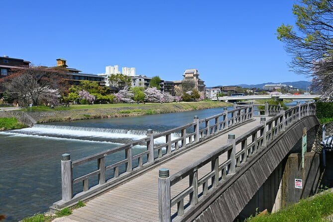 Kyoto E-Bike Tour of Hidden Gems, Backstreets and Temples - The Real First Wow Moment: Gion Shirakawa and the Canal Streets