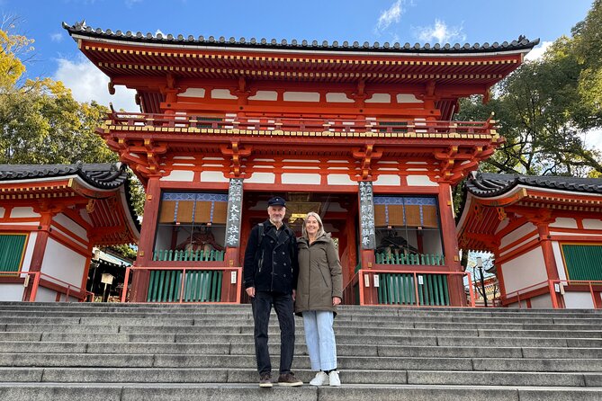 Kyoto Early Bird English Tour: Fushimi Inari & Gion(Private opt) - Stop 5: Yasaka Koshin-Do and its colorful contrast